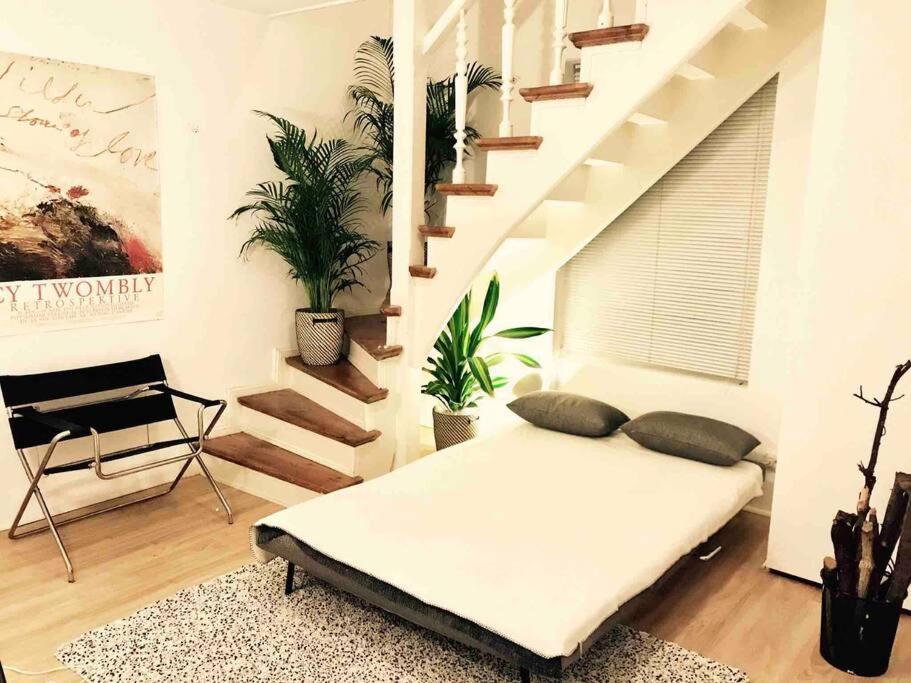 Ground Floor In Villa In Charlottenburg Garden View Berlim Exterior foto